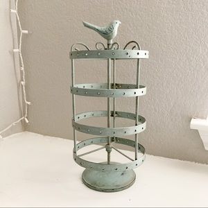 Rotating Earring Holder